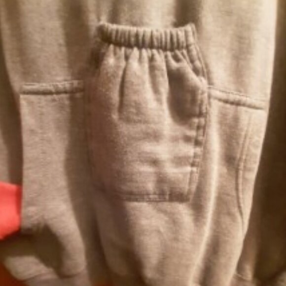 Oklahoma State / beer holding sweatshirt - Picture 2 of 6